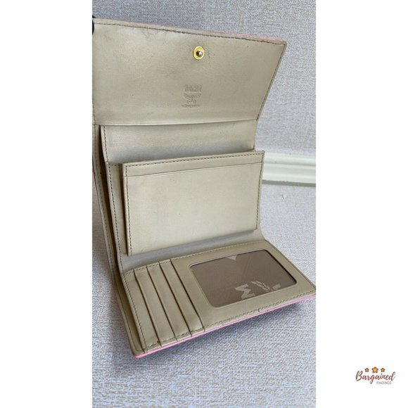 Authentic MCM Beige Visetos Trifold Wallet - Picture 9 of 12